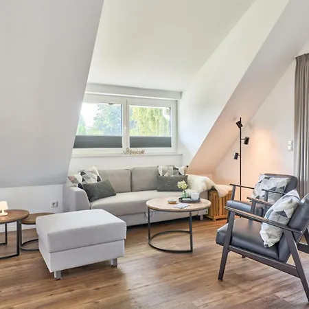 Haus Meerzeit, Steg, 250 M Vom Strand, Hunde Willkommen Lejlighed Lübeck